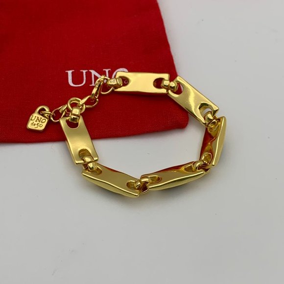 NEW Uno de 50 THE CROWN Gold Plated Black Crystals Bracelet - Picture 5 of 13